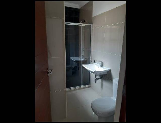 2 BEDROOM APARTMENT FOR SALE IN UMHLANGA RIDGE
